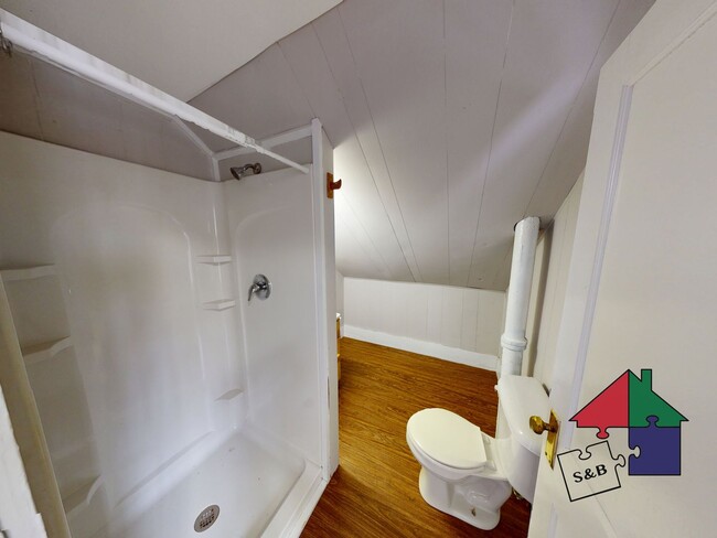 Building Photo - Save Big This Winter! 3BR Cottage – Heat Included!