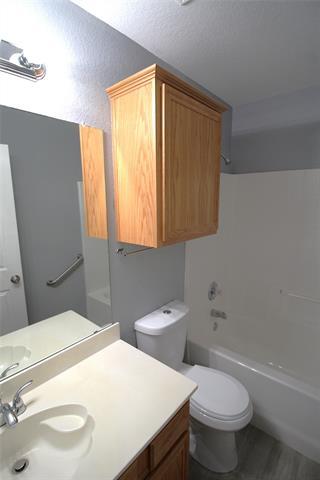 Building Photo - 1109 Mockingbird Ln