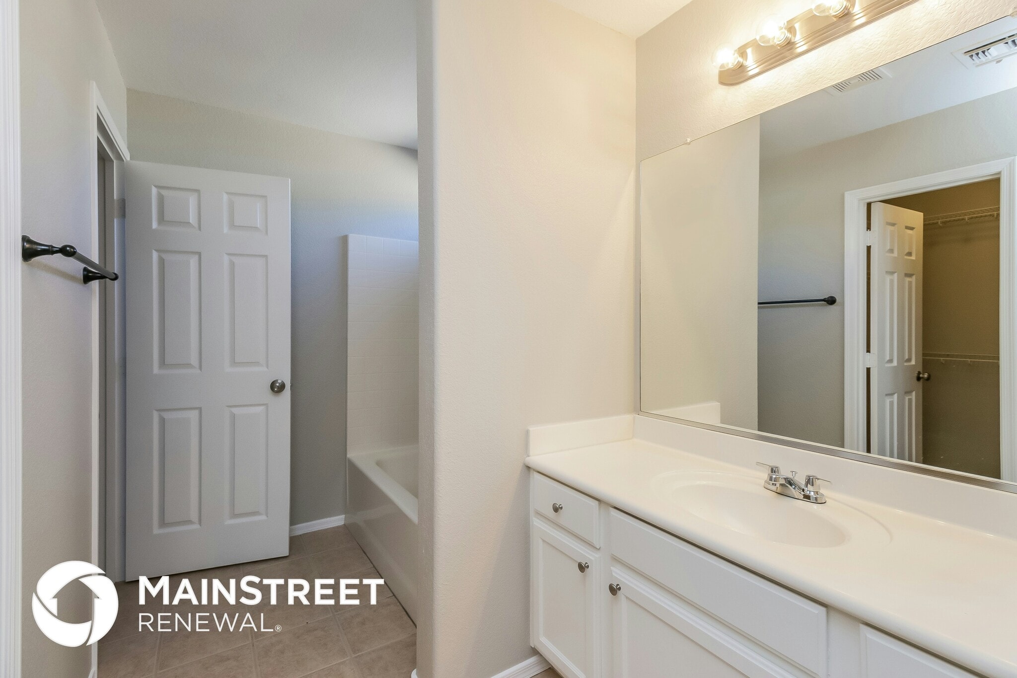 Building Photo - 6242 W Illini St