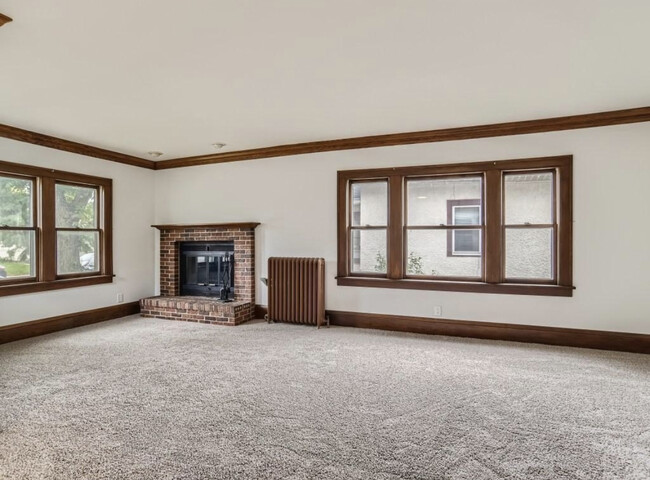 Living Room + Fireplace - 901 21st Ave SE