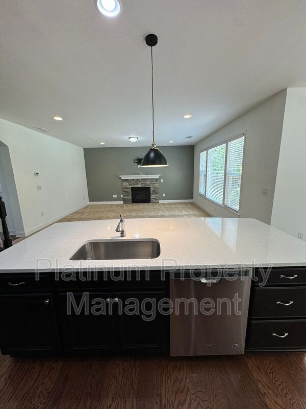 Building Photo - 2045 Birmingham Ct