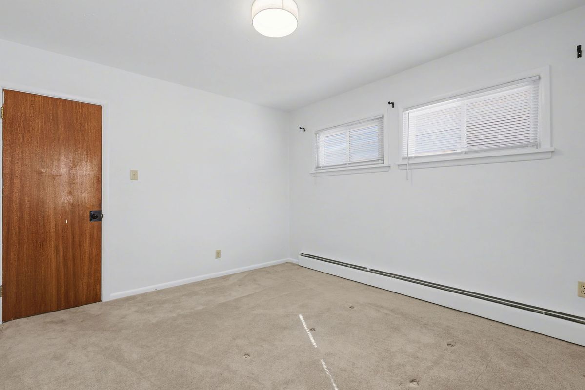 Building Photo - 2215 N Wahsatch Ave