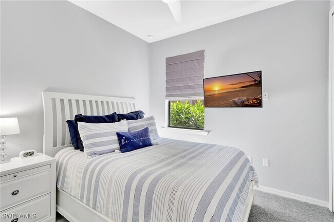 Building Photo - 10908 Clarendon St