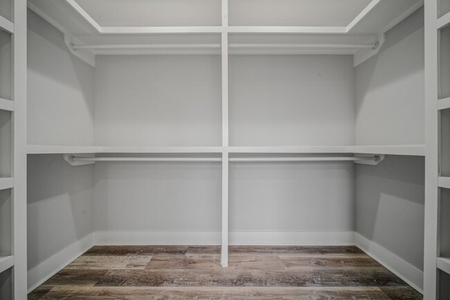 Building Photo - 1816 Scovel St