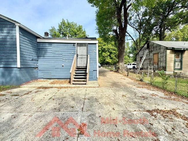 Building Photo - 1761 Winston Dr