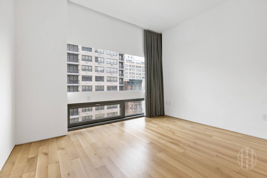 Building Photo - 123 3rd Ave