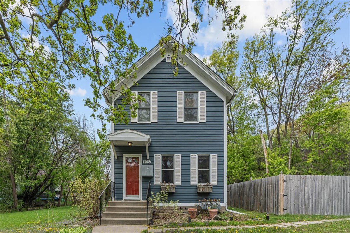 Building Photo - 195 Oneida St