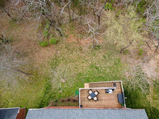 Building Photo - **UPDATED BRENTWOOD HOME THAT DOESN'T FEEL LIKE A RENTAL**