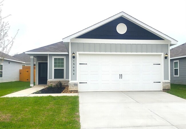 Primary Photo - 15454 Maple Ter Dr