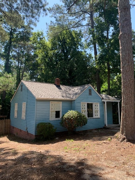 Building Photo - 612 S Beltline Blvd