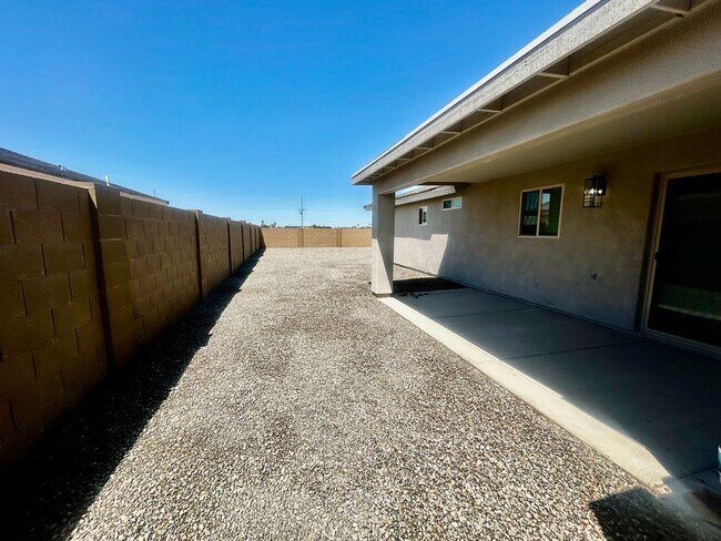 Building Photo - Brand-New 3-Bedroom 2 Bath  Home – Modern, Low-Maintenance Living!
