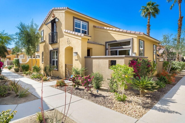 Building Photo - 52230 Desert Spoon Ct