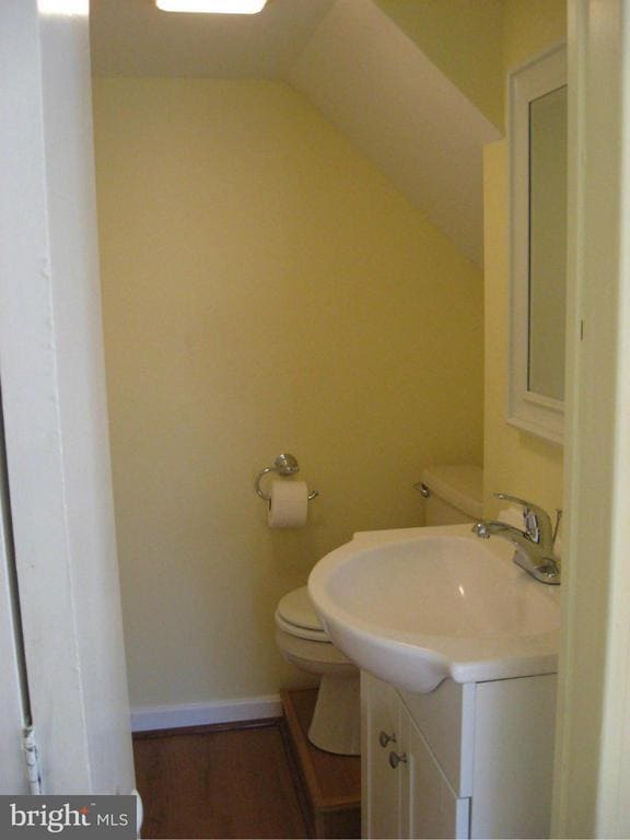 Building Photo - 1594 N Harbor Dr