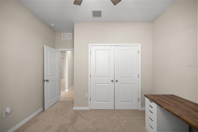 Building Photo - 8899 SW 50th Ave