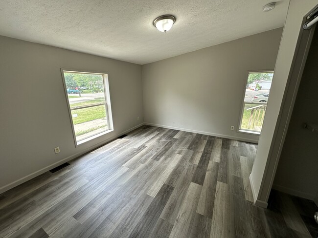 Building Photo - 4613 Palmer St