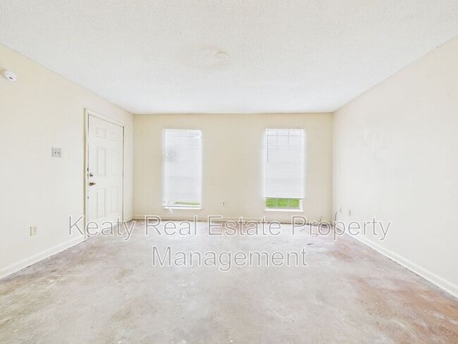 Building Photo - 102 Dorchester St