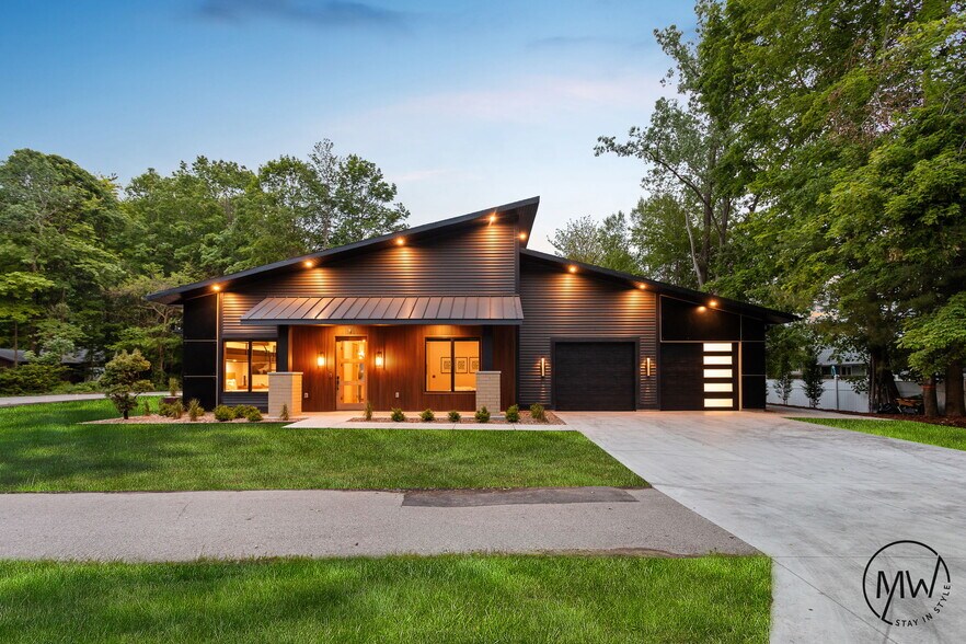 Primary Photo - 17585 Mary Ln