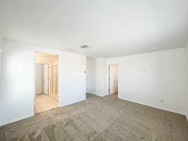 Building Photo - 4239 S 58th Ln