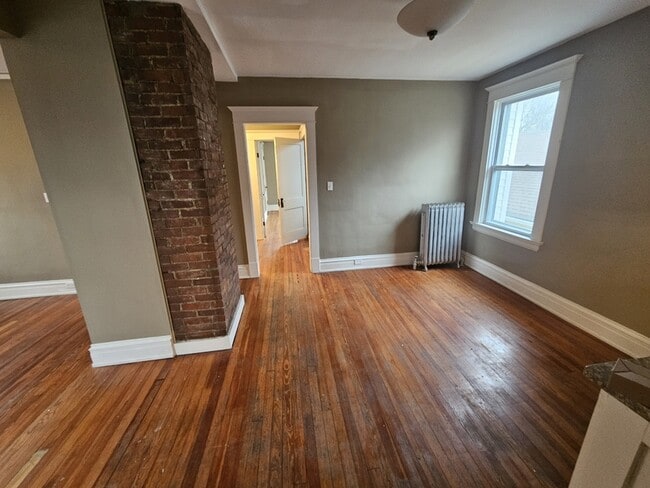 Building Photo - 1330 Brockley Ave