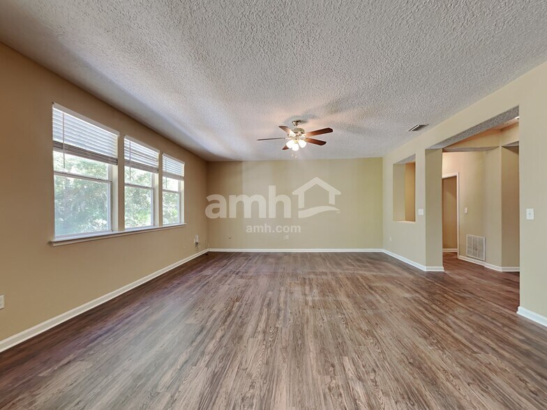 Building Photo - 86380 Cartesian Pointe Dr