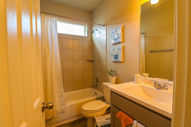 Building Photo - 27035 Badger Way