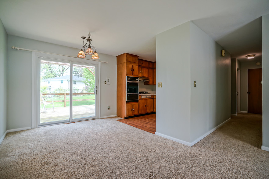 Dining Area - 6134 N Jayar Dr