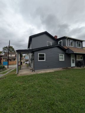 Building Photo - Beautifully updated 2 bed 1 bath apartment in Beaver Falls!