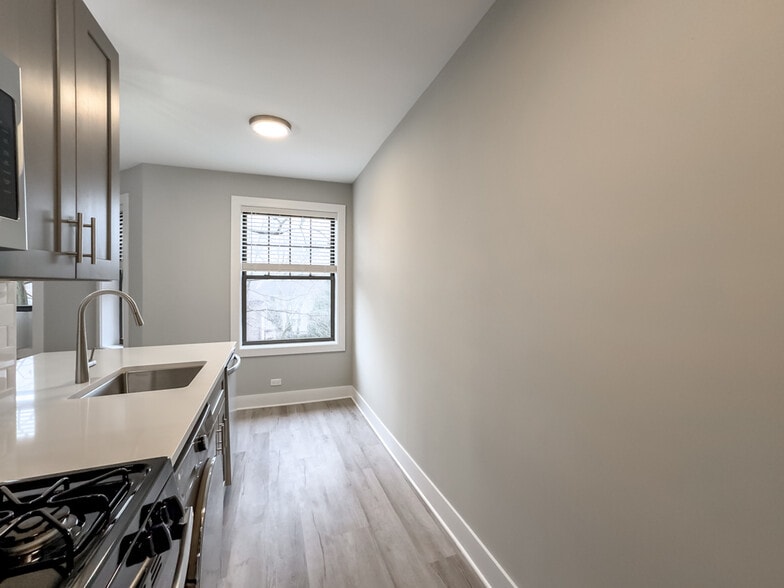 Building Photo - 378 Hazel Ave