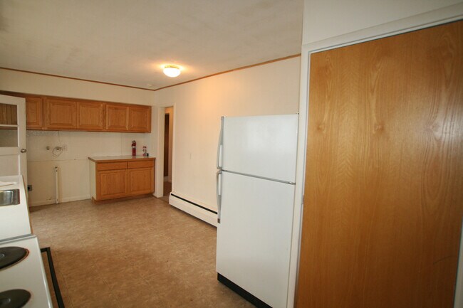 Building Photo - Single Family Home off Frontage Rd!