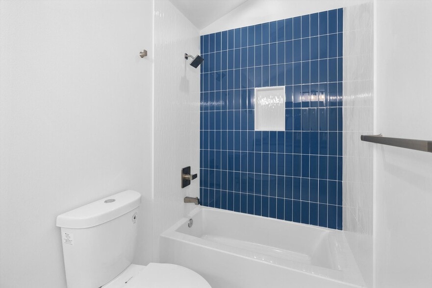 Building Photo - 14337 22nd Ave NE