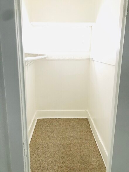 Building Photo - 1234 17th St