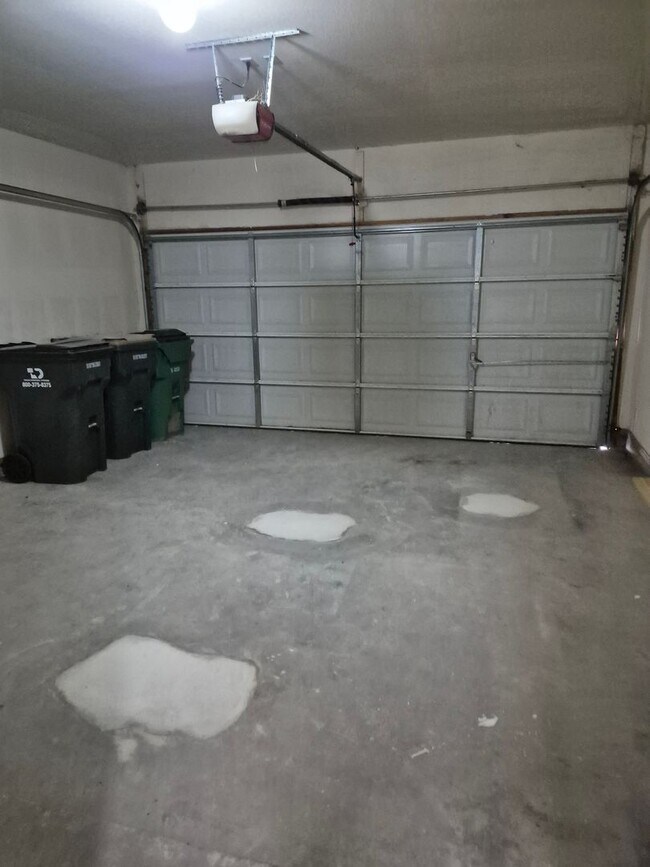 Building Photo - Bright & Inviting 3-Bedroom Home with Flex Space in The Meadows at Buda