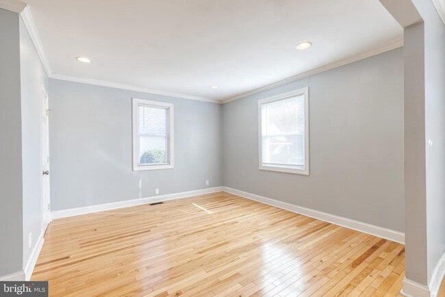 Building Photo - 2103 Southern Ave