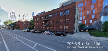 Building Photo - 706 S 9th St