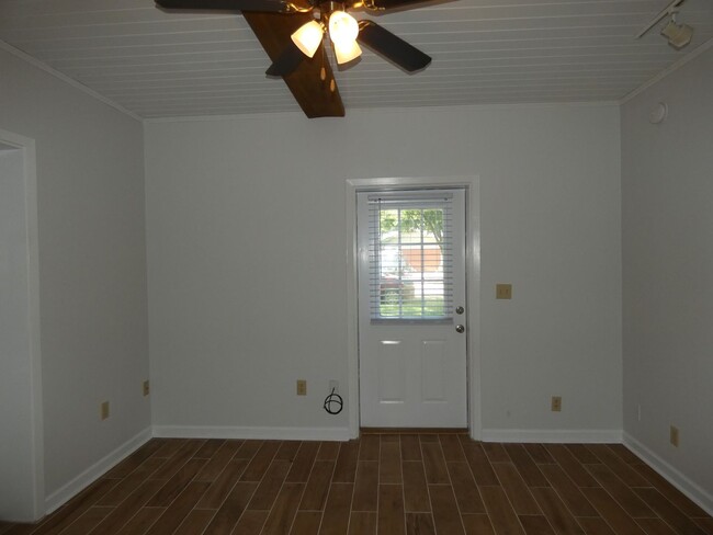 Building Photo - Charming 4BR/2BA home in Milton