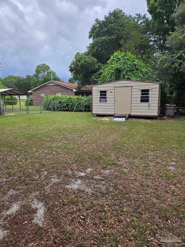 Building Photo - 8196 Sedgefield Dr