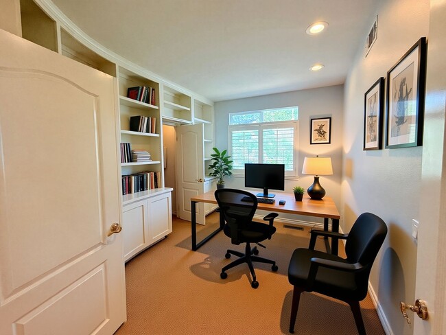 Building Photo - Spacious 4-bedroom, 3-bathroom home in Newbury Park near Thousand Oaks