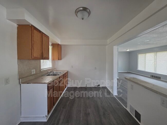 Building Photo - 22221 Pembroke Ave