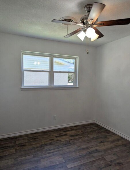 Building Photo - 5309 Oregon Trail