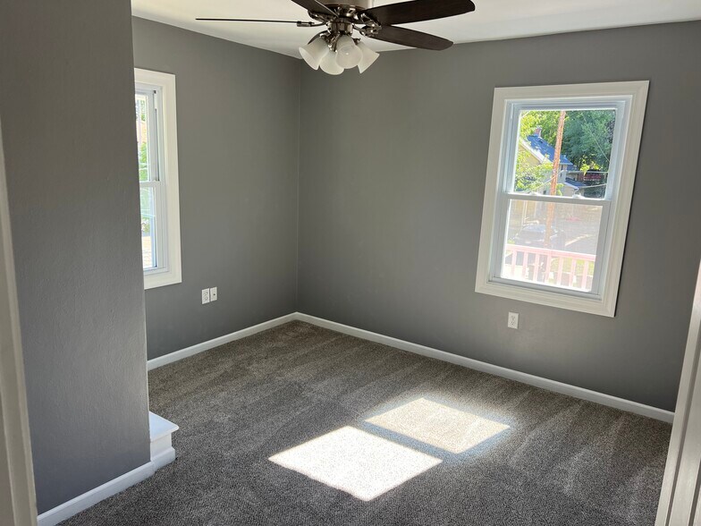 Bedroom 1 - 1124 Emerald St
