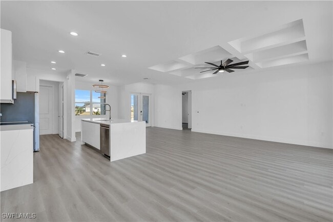 Building Photo - 1034 Chiquita Blvd N
