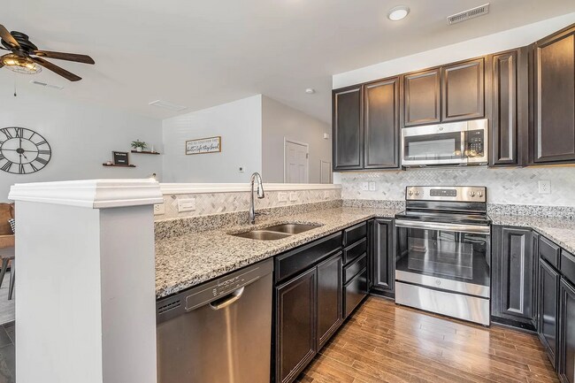 Building Photo - 15213 Wrights Crossing Dr