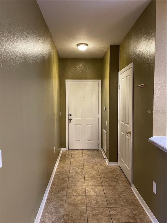 Building Photo - 8006 Hemingway Cir
