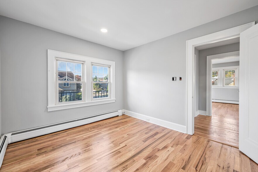 BR or LR - 64 Hudson Ave