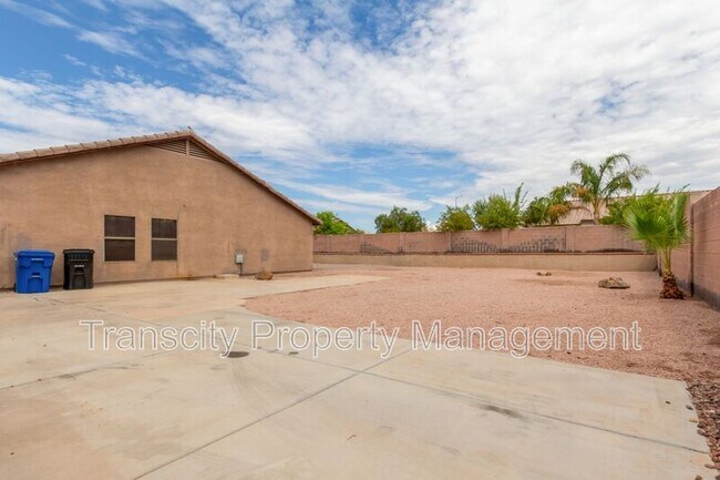 Building Photo - 10264 E Dolphin Ave