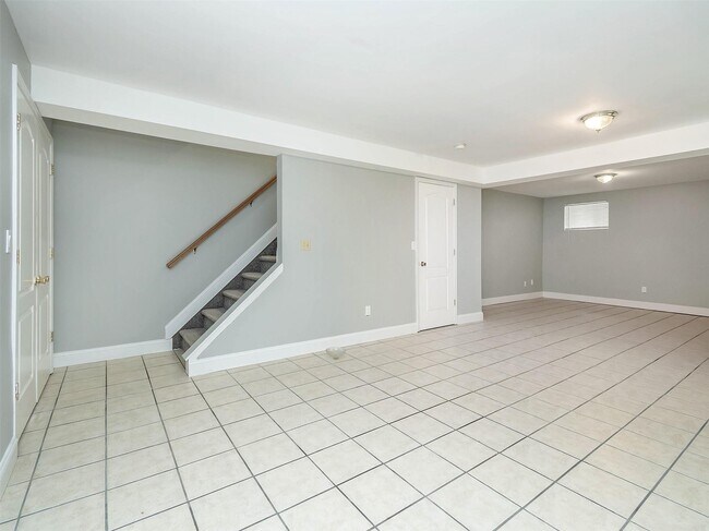 Building Photo - 30 A Hickory Rd