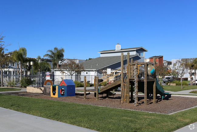 Building Photo - Poinsettia Station Apartments