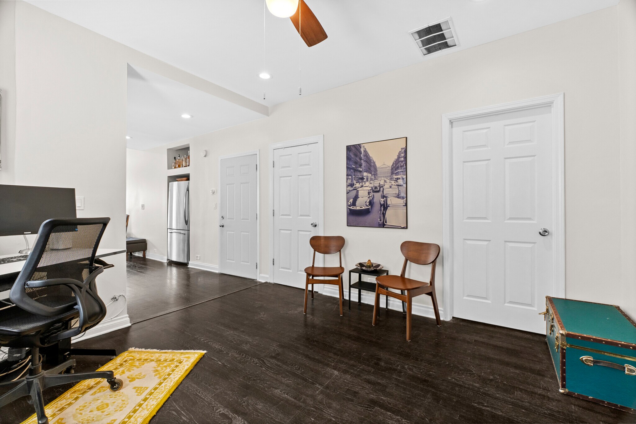 Building Photo - 2338 W 18th Pl