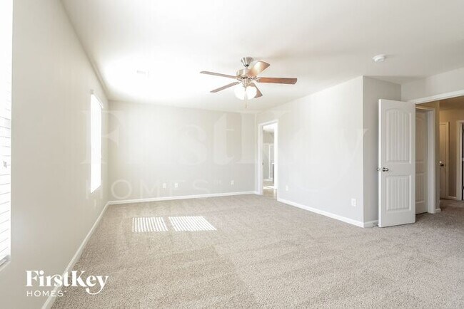 Building Photo - 261 Chesser Reserve Dr