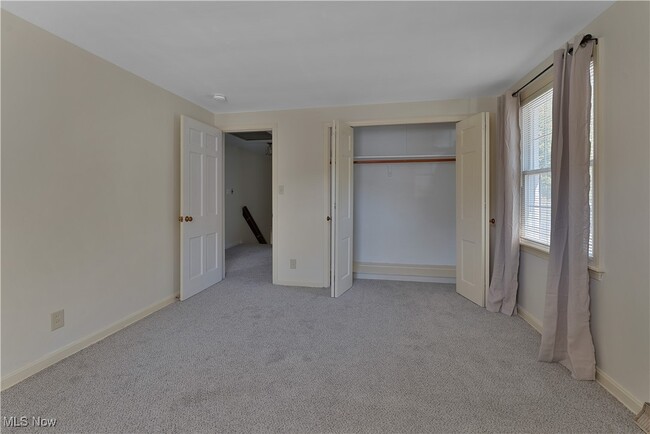 Building Photo - 4185 Adeer Dr